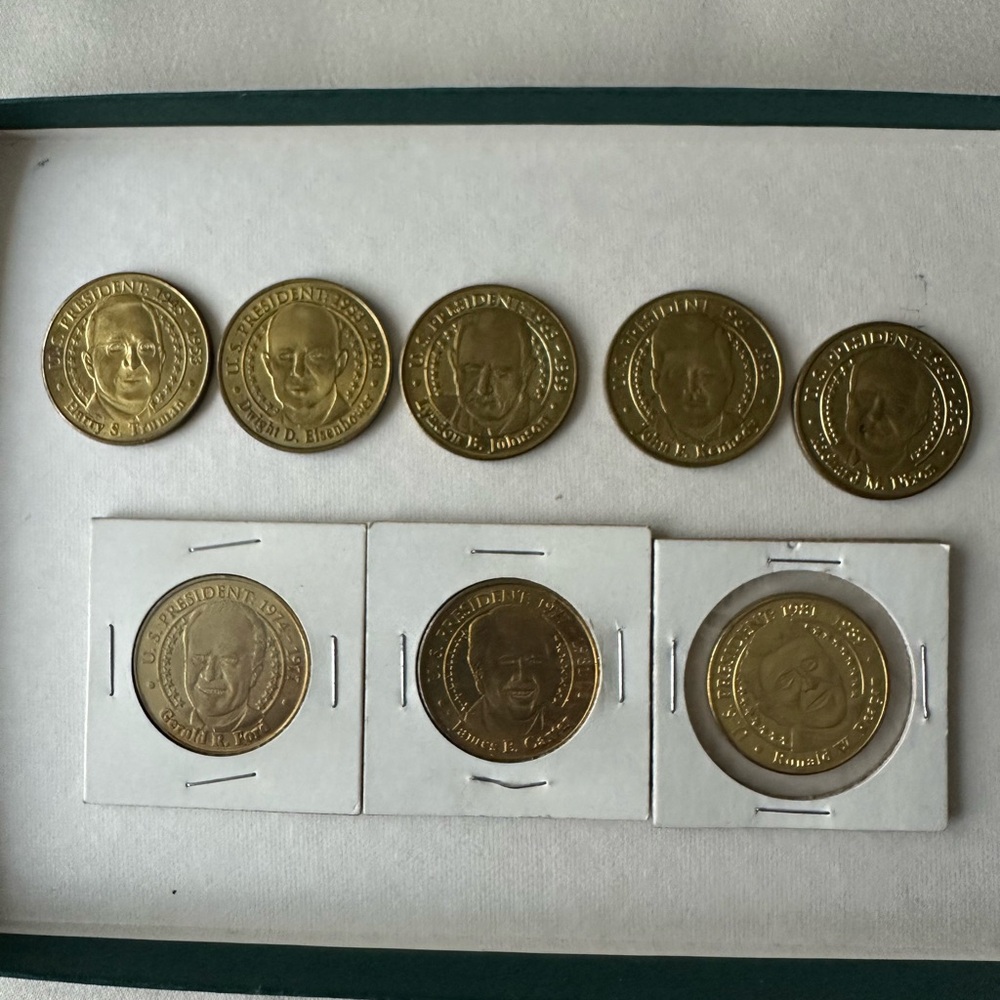 Sunoco Gold Tone Presidential Coin Series Set 2000 (8 Coins) 1945-1989
